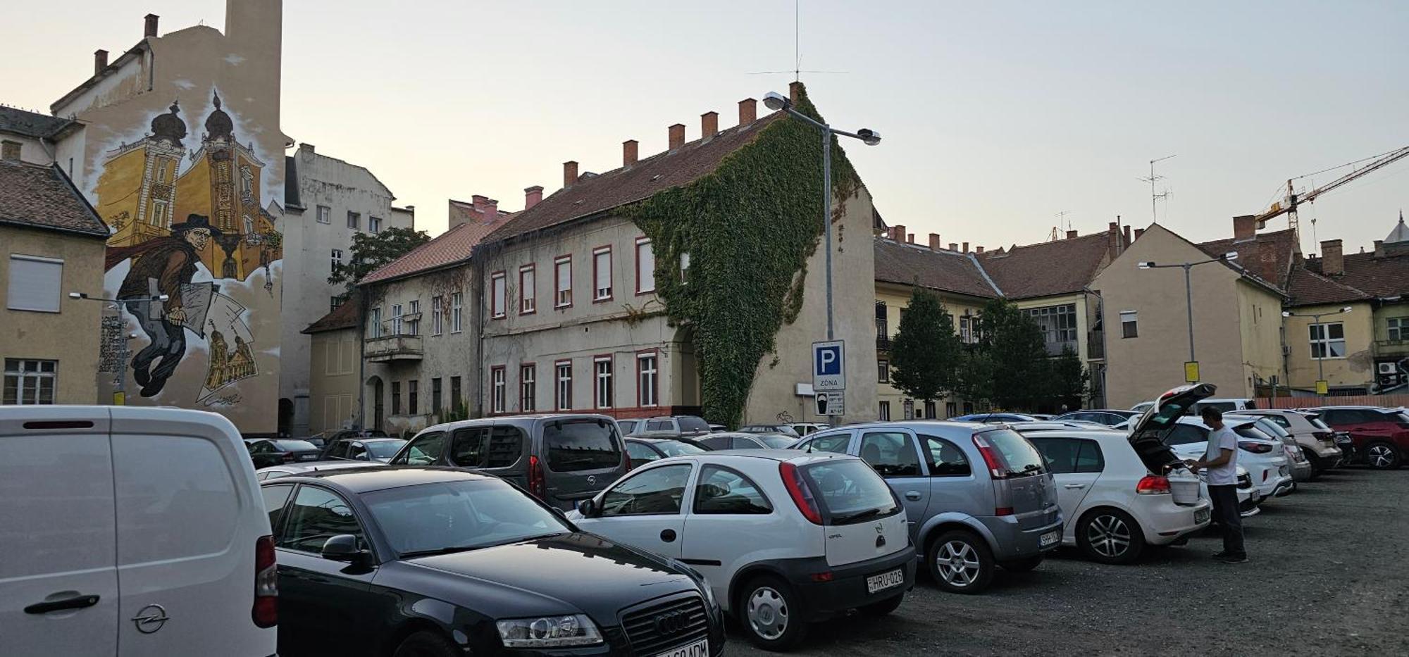 Anna Gyoengye Apartman Debrecen Buitenkant foto