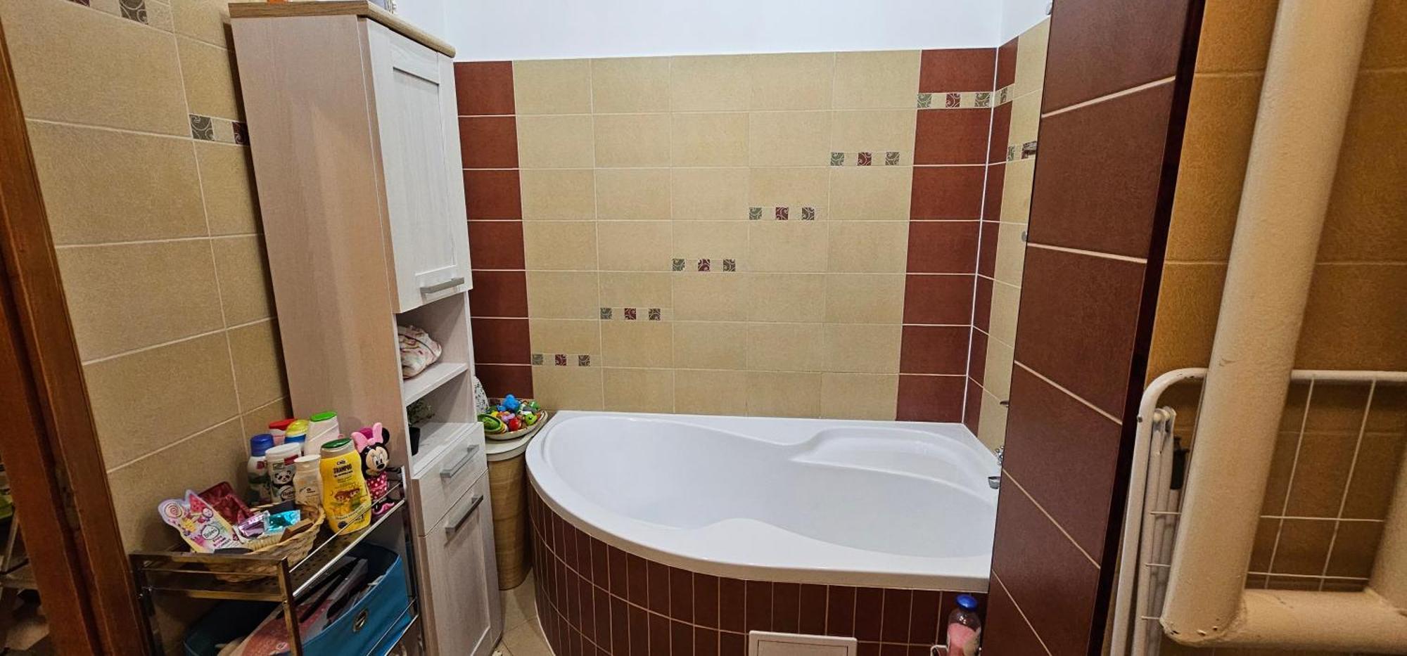 Anna Gyoengye Apartman Debrecen Buitenkant foto