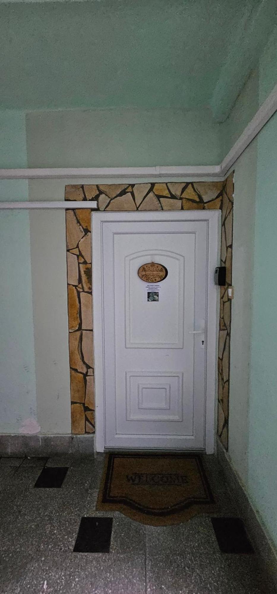 Anna Gyoengye Apartman Debrecen Buitenkant foto