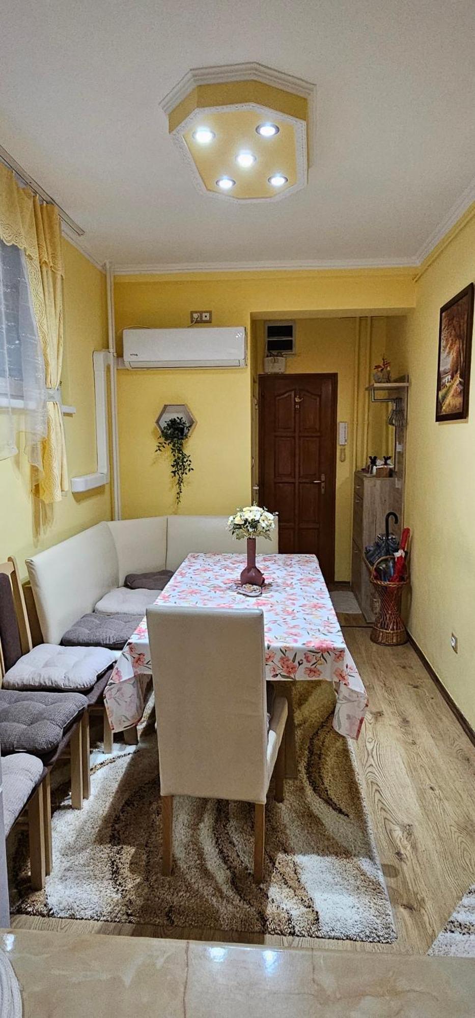 Anna Gyoengye Apartman Debrecen Buitenkant foto